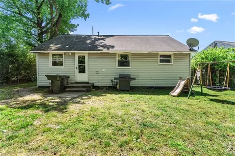 Exterior - 131 Jordan Dr, Hampton, VA 23666 photo 3 of 5