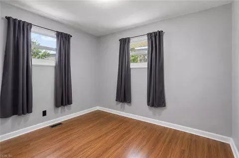 Bedroom - 131 Jordan Dr, Hampton, VA 23666 photo 1 of 5