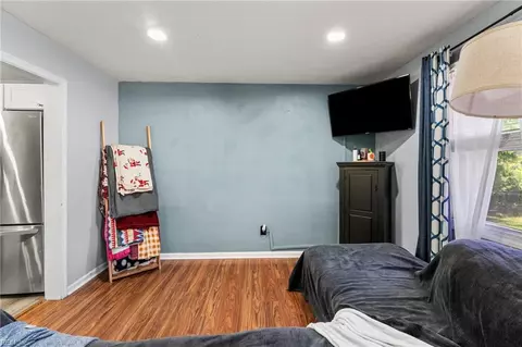 Living - 131 Jordan Dr, Hampton, VA 23666 photo 1 of 1