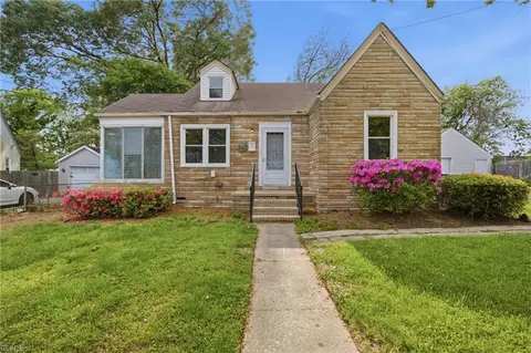1305 W Norcova Dr, Norfolk, VA 23502