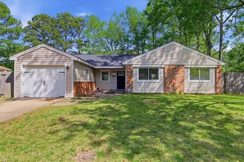 1245 Sir Kay Dr, Chesapeake, VA 23323