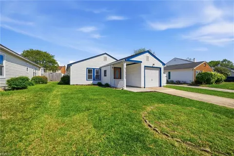 1219 Brookside Lndg, Chesapeake, VA 23320