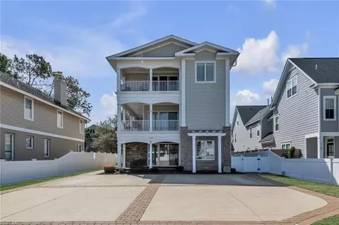114 65th St #A, Virginia Beach, VA 23451