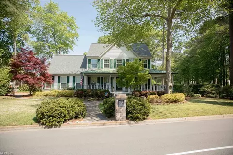 712 Country Club Blvd, Chesapeake, VA 23322