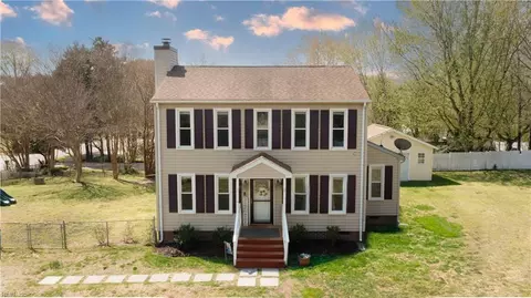 6676 Magnolia Dr, Gloucester, VA 23061