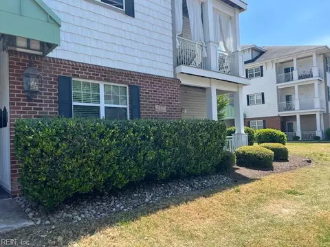 4308 Colindale Rd #107, Chesapeake, VA 23321