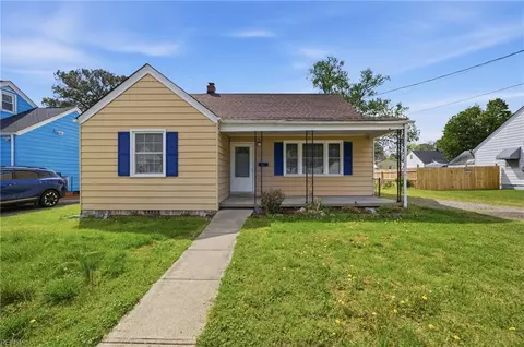 209 Hanbury Ave, Portsmouth, VA 23702