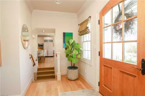 Entry Way - 7 Channel Ln, Hampton, VA 23664 photo 1 of 8