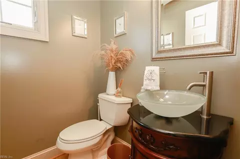 Bath - 7 Channel Ln, Hampton, VA 23664 photo 1 of 8