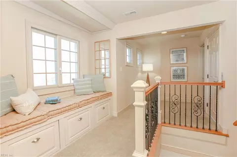 Entry Way - 7 Channel Ln, Hampton, VA 23664 photo 6 of 8