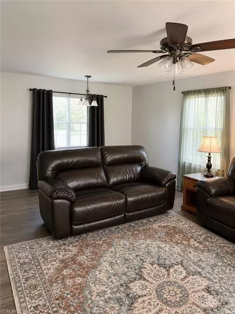 Living - 811 Resource Dr, Suffolk, VA 23434 photo 1 of 4