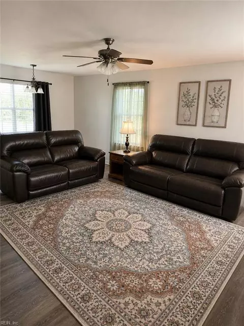 Living - 811 Resource Dr, Suffolk, VA 23434 photo 3 of 4