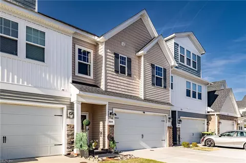 404 Rhema Rd, Chesapeake, VA 23323