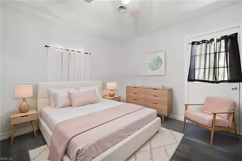 Bedroom - 1713 Bay Ave, Hampton, VA 23661 photo 6 of 7