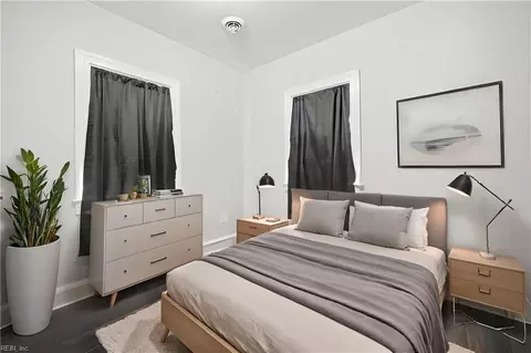 Bedroom - 1713 Bay Ave, Hampton, VA 23661 photo 2 of 7