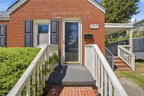 Exterior - 1713 Bay Ave, Hampton, VA 23661 photo 2 of 4