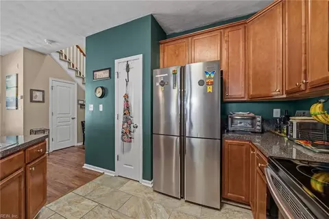 Other - 14 Rutland Dr, Hampton, VA 23666 photo 2 of 11