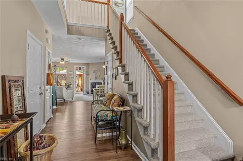 Entry Way - 14 Rutland Dr, Hampton, VA 23666 photo 1 of 2