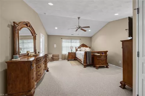 Bedroom - 14 Rutland Dr, Hampton, VA 23666 photo 2 of 4