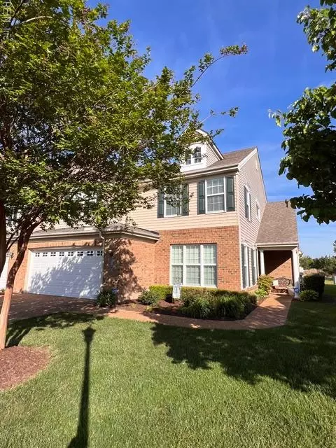 540 Dunning Ln, Chesapeake, VA 23322
