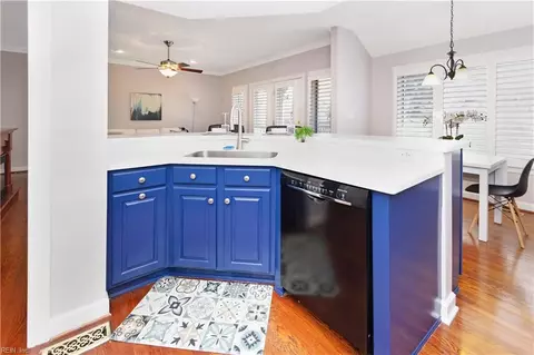 Kitchen - 73 Mizzen Cir, Hampton, VA 23664 photo 2 of 3