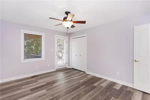 Bedroom - 73 Mizzen Cir, Hampton, VA 23664 photo 1 of 4