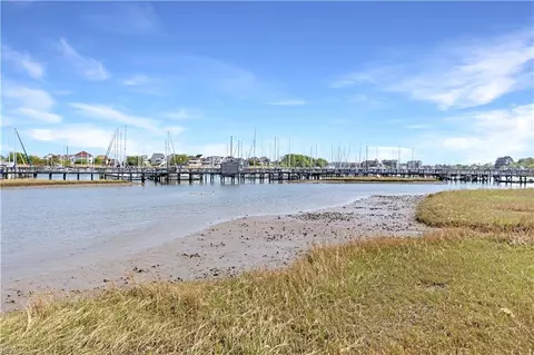 View/Area - 73 Mizzen Cir, Hampton, VA 23664 photo 1 of 1