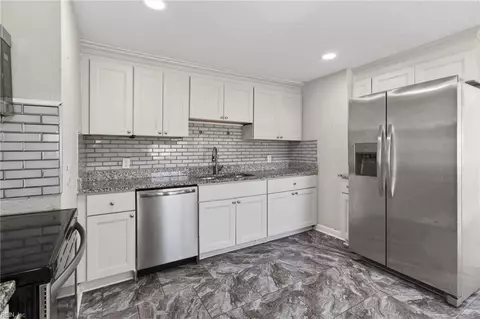 Kitchen - 2747 Jamestown Ave, Hampton, VA 23661 photo 2 of 2