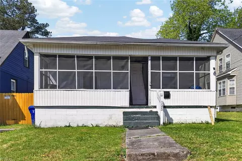 125 S 4th St, Suffolk, VA 23434
