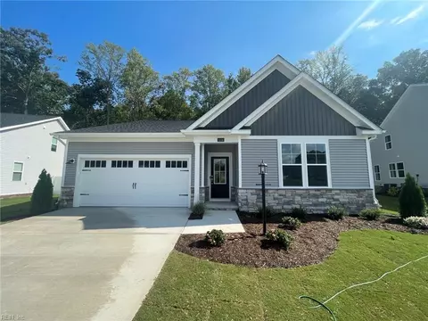 1114 Wharf Hill Dr, Smithfield, VA 23430