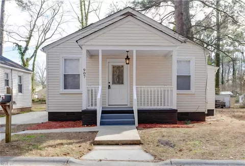 907 Mckinley Ave, Suffolk, VA 23434