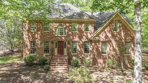 3312 Pinedell Ln, Williamsburg, VA 23185