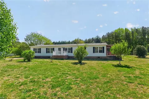 11867 Harcum Rd, Gloucester, VA 23061
