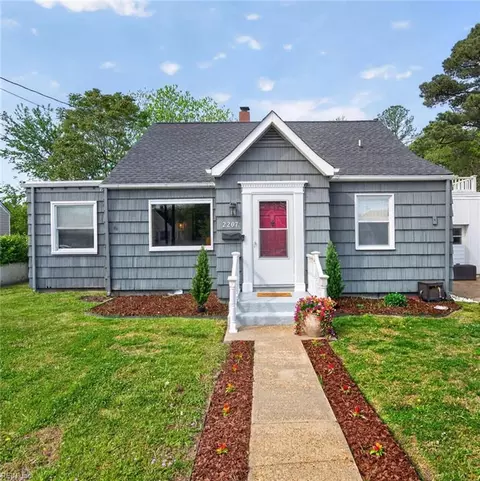 2207 Cromwell Dr, Norfolk, VA 23509