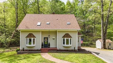 111 Shoreham Ln, Williamsburg, VA 23185