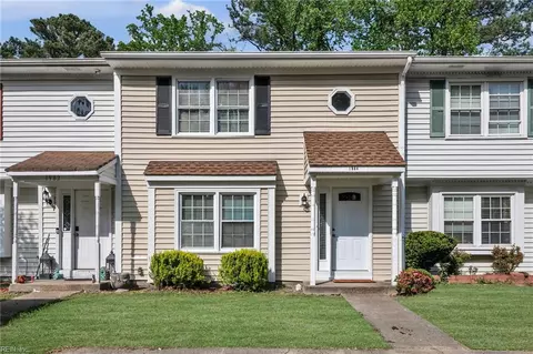 1984 Woodgate Arch Arch, Chesapeake, VA 23322