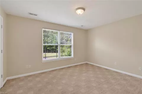 Bedroom - 9 Bruins Way, Hampton, VA 23666 photo 3 of 5