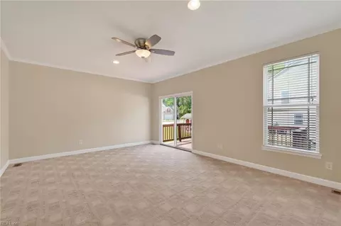 Living - 9 Bruins Way, Hampton, VA 23666 photo 6 of 8
