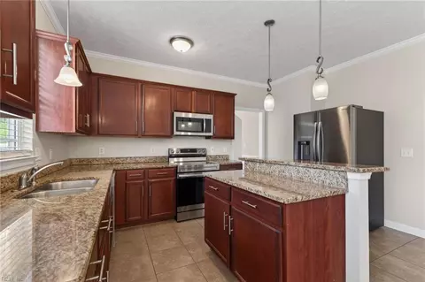 Kitchen - 9 Bruins Way, Hampton, VA 23666 photo 2 of 2