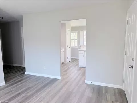 Entry Way - 255 Lantana Ln #A, Hampton, VA 23669 photo 1 of 2