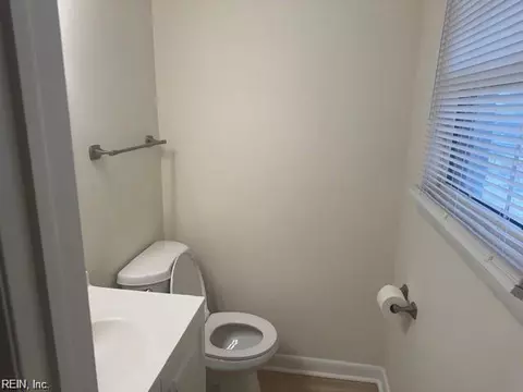 Bath - 4108 Wake Ave, Chesapeake, VA 23324 photo 1 of 1