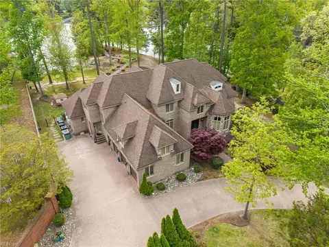 4016 Wheelgate Ln, Virginia Beach, VA 23455