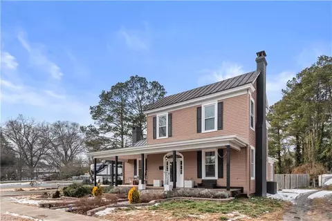 506 Lee St, Franklin, VA 23851