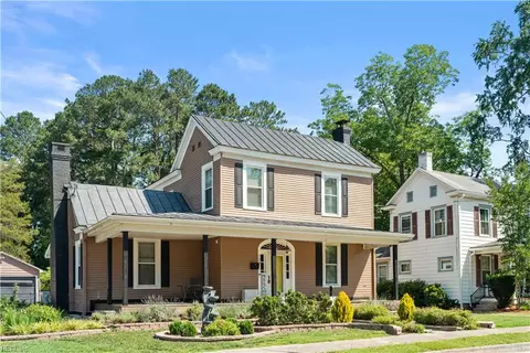 506 Lee St, Franklin, VA 23851