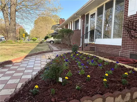 4011 Campbell Rd, Newport News, VA 23602