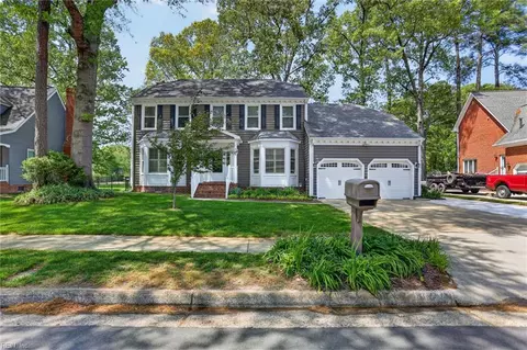 526 San Pedro Dr, Chesapeake, VA 23322