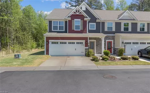 1601 Mary Lou Ln, Chesapeake, VA 23323