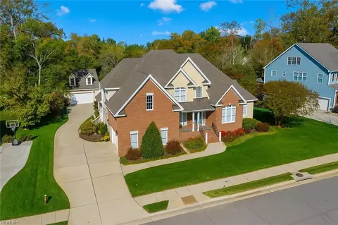 1933 Governors Pointe Dr, Suffolk, VA 23436