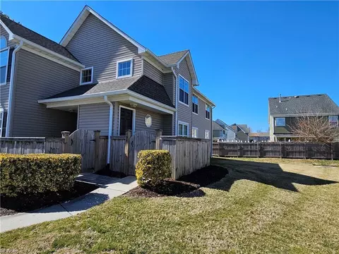 497 Adkins Arch Arch, Virginia Beach, VA 23462