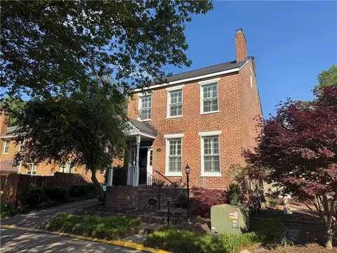 1010 Llewellyn Mews, Norfolk, VA 23507